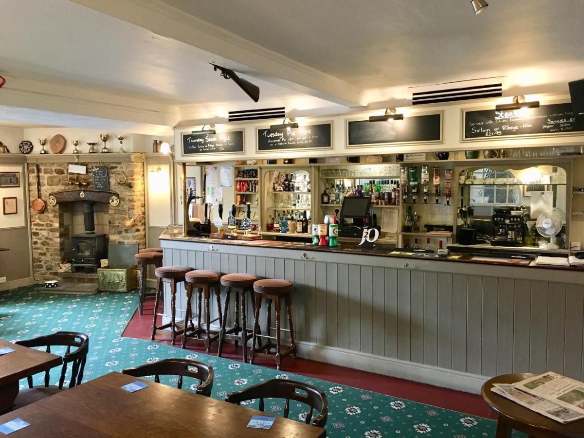 The Greyhound Inn Bedale Dış mekan fotoğraf